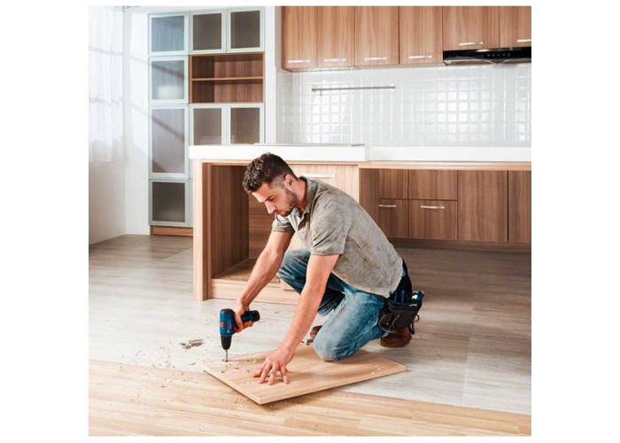 Акумуляторний дриль-шурупокрут Bosch GSR 120-LI Professional в чемодані з 2 акб 2 Ah, з/п GAL 1210 CV та набором з 24 біт