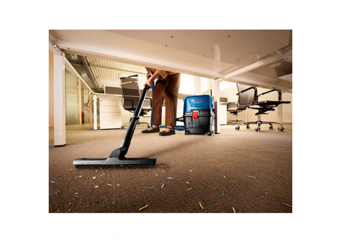 Строительный пылесос Bosch GAS 15 PS Professional с универсальной, щелевой насадками, многоразовым мешком